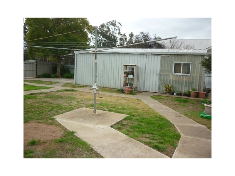 2 Woolcock St, Warracknabeal VIC 3393
