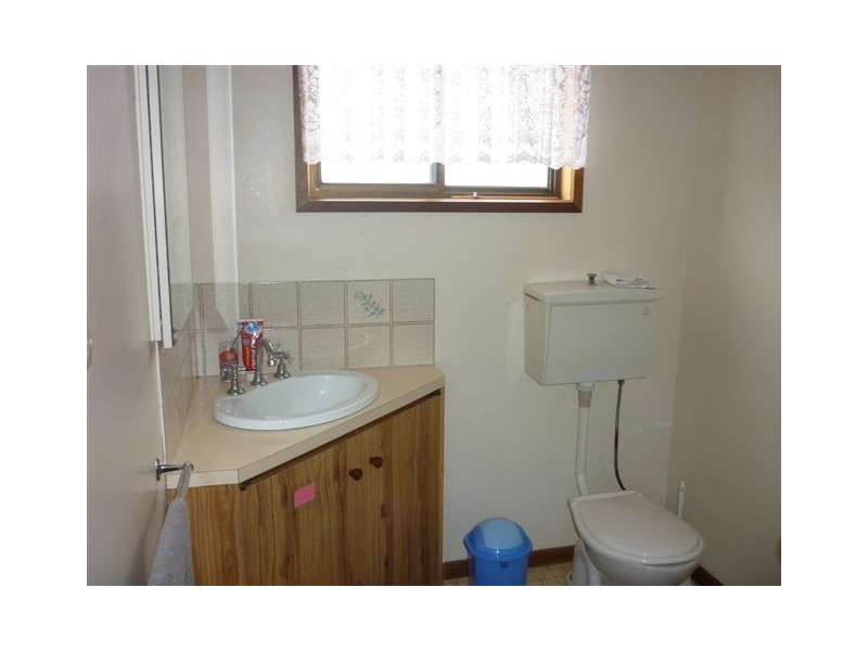 23 -23A Charles, Jeparit VIC 3423