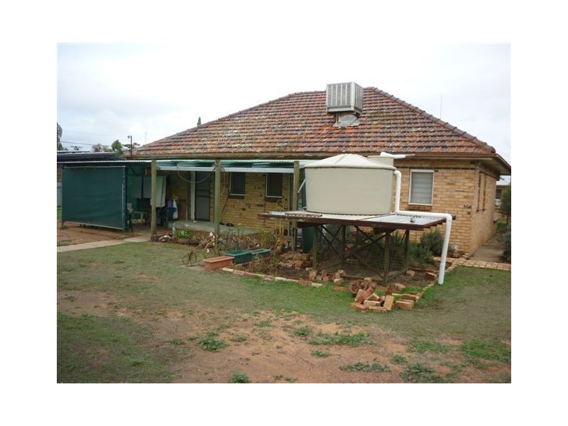 36 Dennys Street, Hopetoun VIC 3396