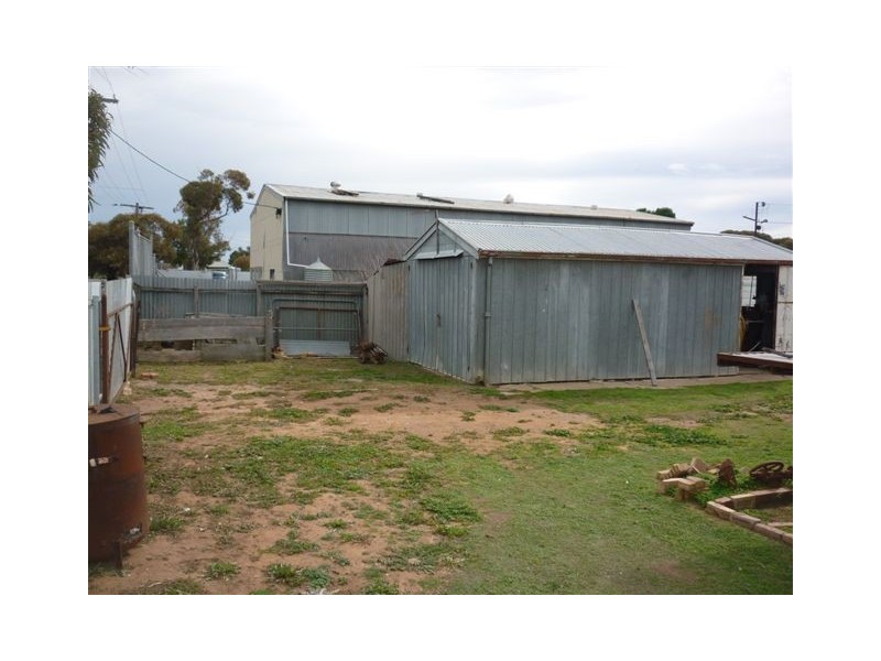 36 Dennys Street, Hopetoun VIC 3396