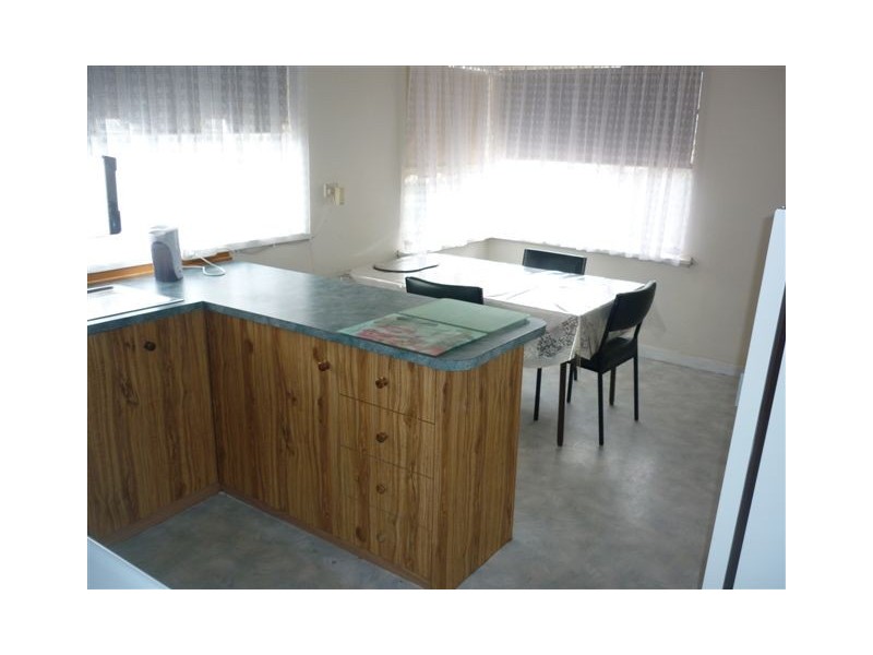 36 Dennys Street, Hopetoun VIC 3396