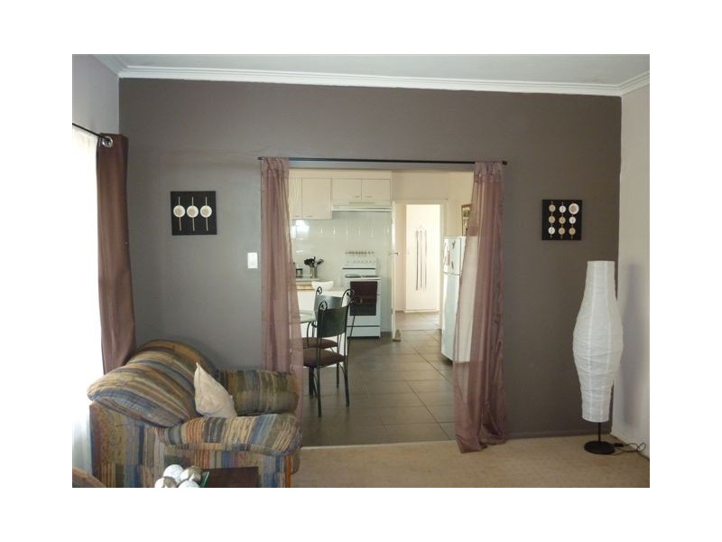 2 Burma Avenue, Warracknabeal VIC 3393