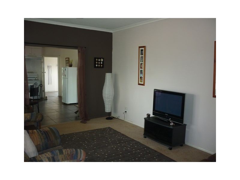 2 Burma Avenue, Warracknabeal VIC 3393