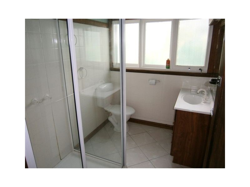 90 Craig Avenue, Warracknabeal VIC 3393