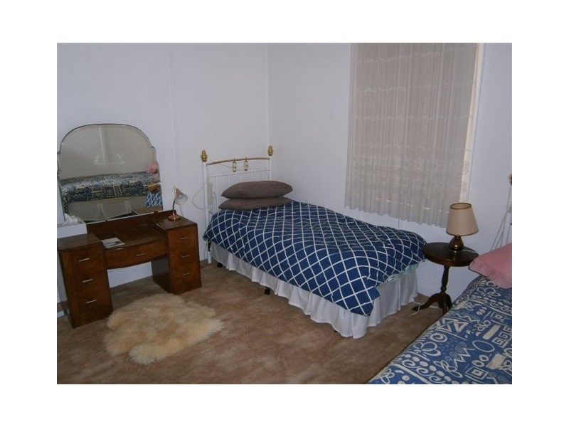 66 Jamouneau Street, Warracknabeal VIC 3393