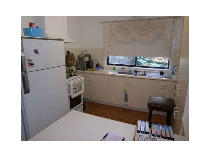 66 Jamouneau Street, Warracknabeal VIC 3393