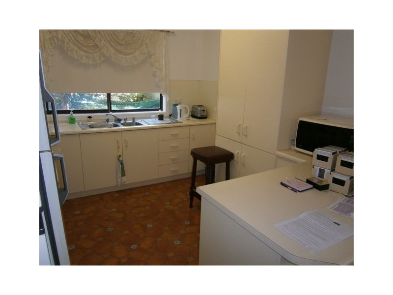 66 Jamouneau Street, Warracknabeal VIC 3393