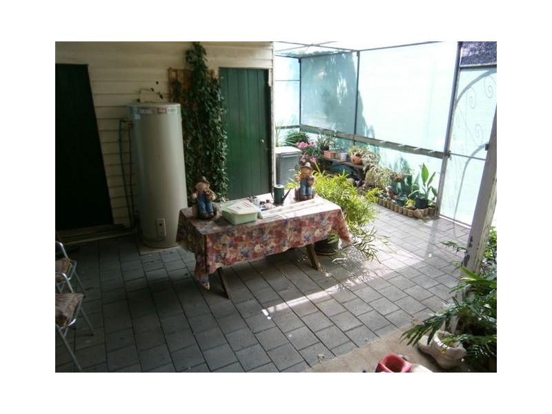 66 Jamouneau Street, Warracknabeal VIC 3393