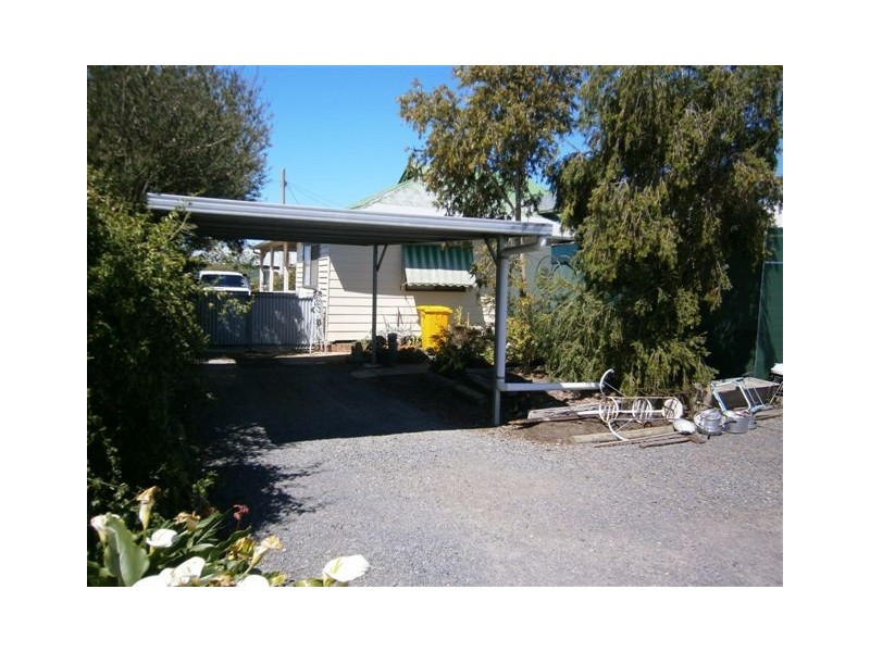 66 Jamouneau Street, Warracknabeal VIC 3393