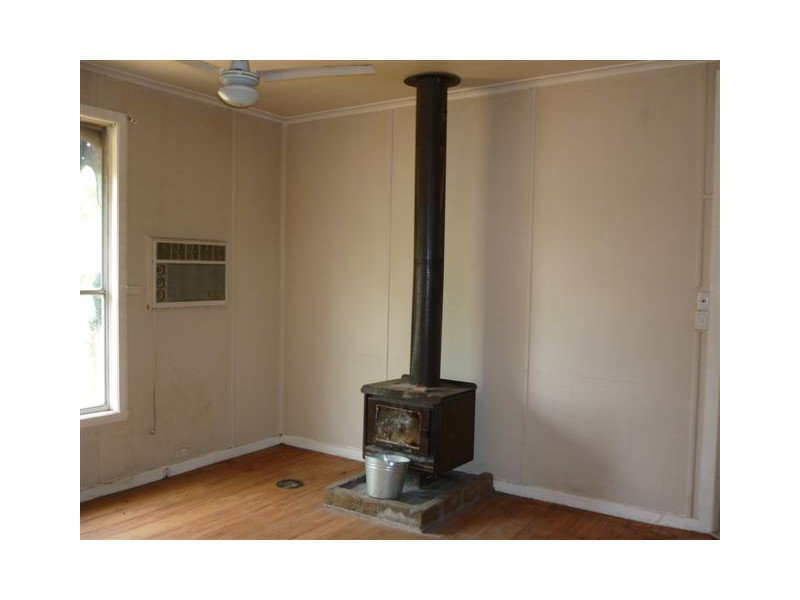 31 Brook Street, Woomelang VIC 3485