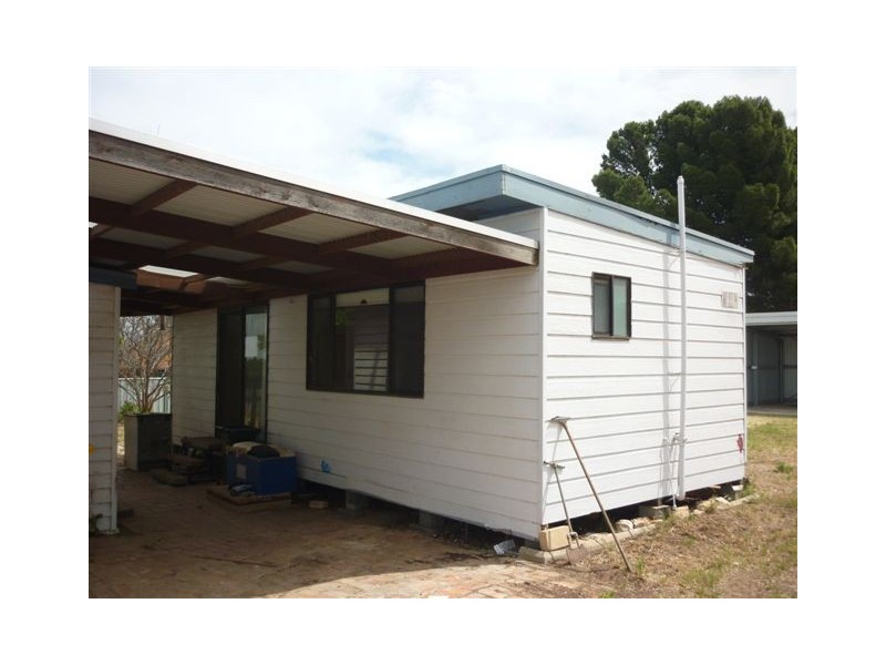 31 Brook Street, Woomelang VIC 3485