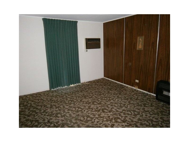 30 Gould Street, Warracknabeal VIC 3393