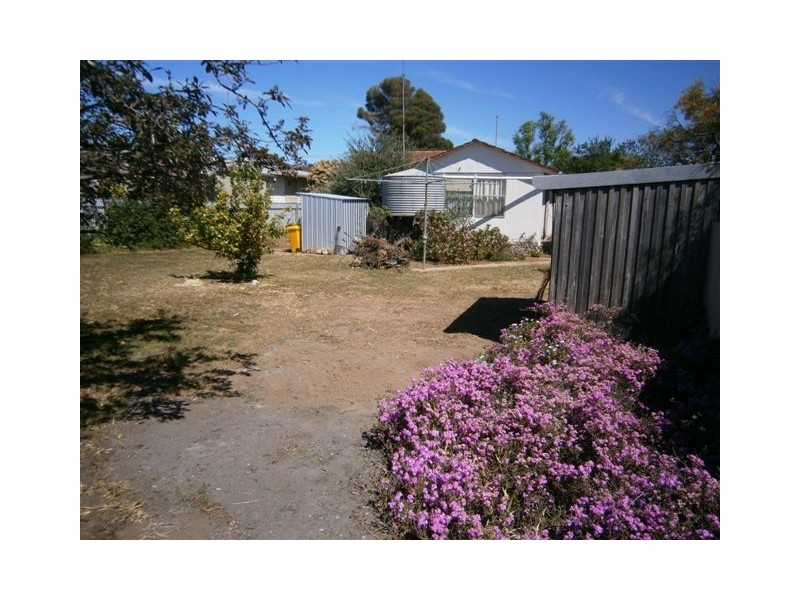 30 Gould Street, Warracknabeal VIC 3393