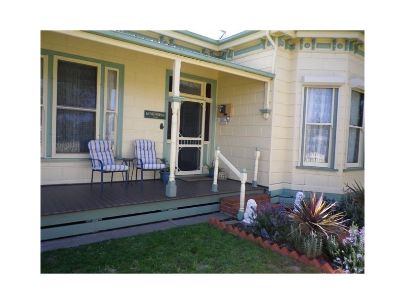 38 Woolcock Street, Warracknabeal VIC 3393