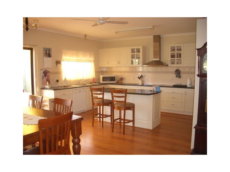 38 Woolcock Street, Warracknabeal VIC 3393