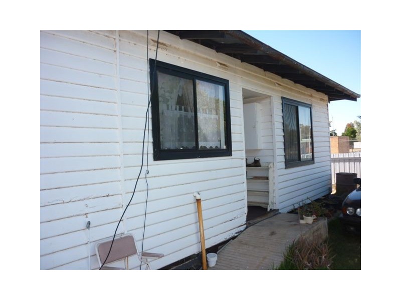 11 Camp Street, Watchem VIC 3482