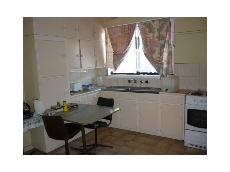 11 Camp Street, Watchem VIC 3482