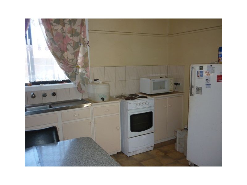 11 Camp Street, Watchem VIC 3482