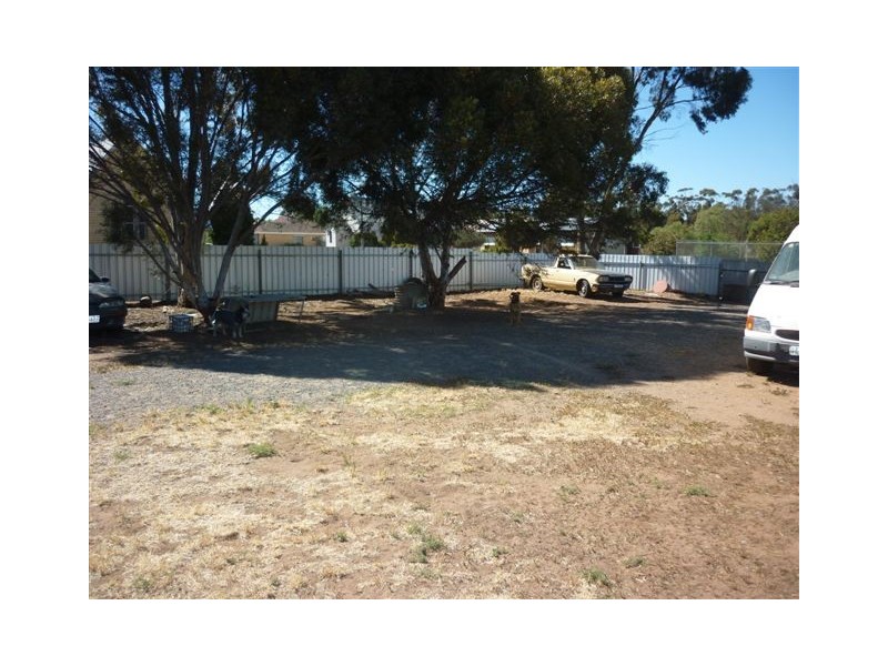 11 Camp Street, Watchem VIC 3482