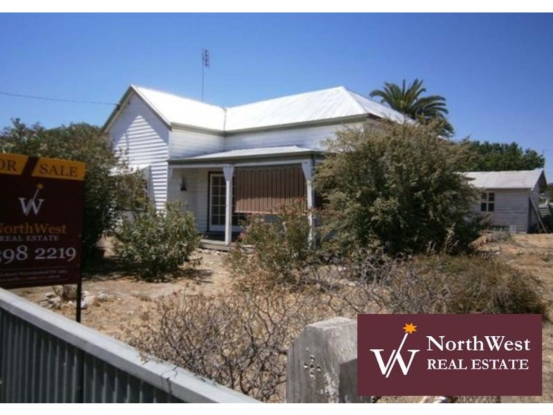 67 Devereux Street, Warracknabeal VIC 3393