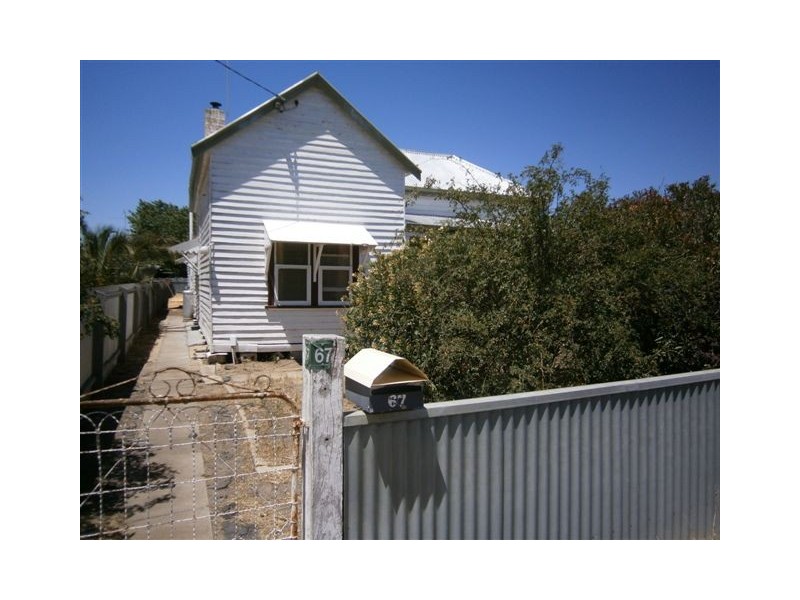 67 Devereux Street, Warracknabeal VIC 3393