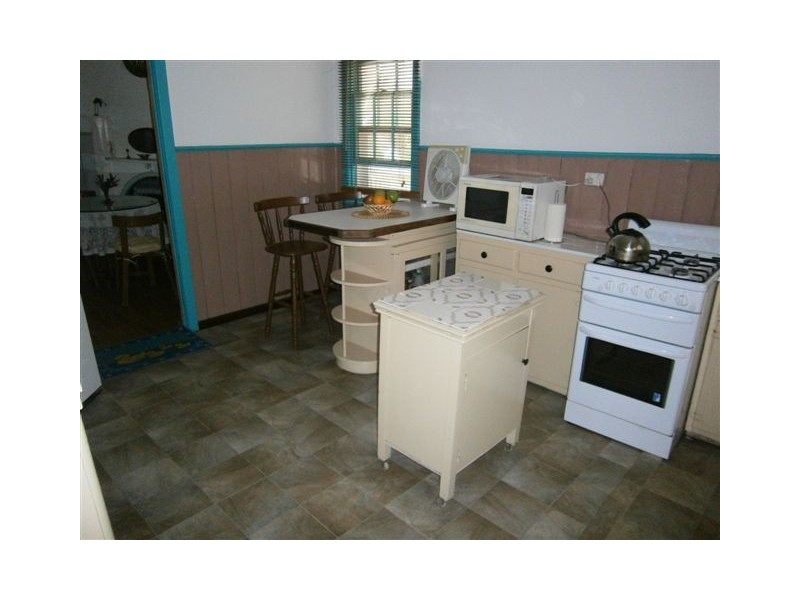 67 Devereux Street, Warracknabeal VIC 3393