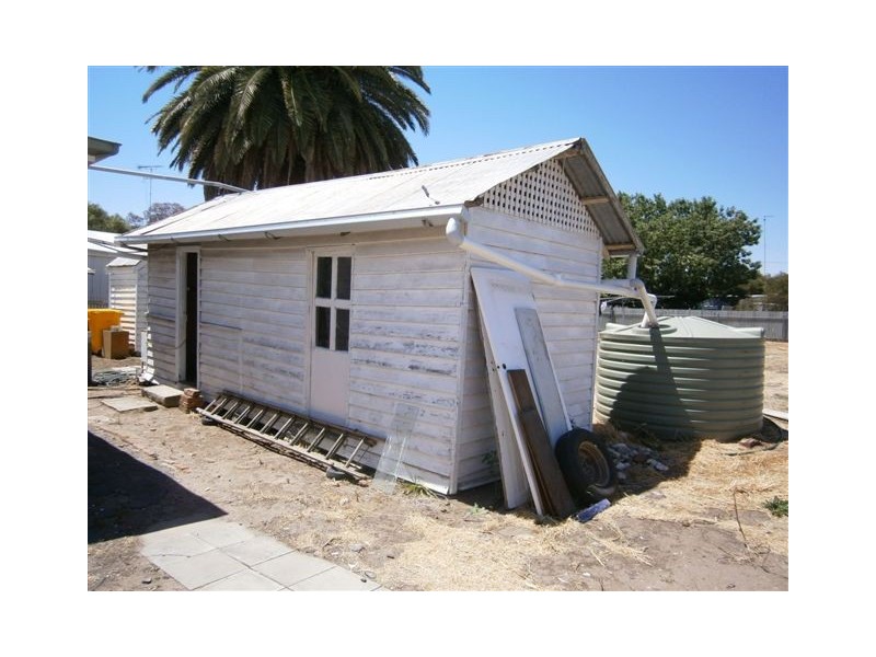 67 Devereux Street, Warracknabeal VIC 3393