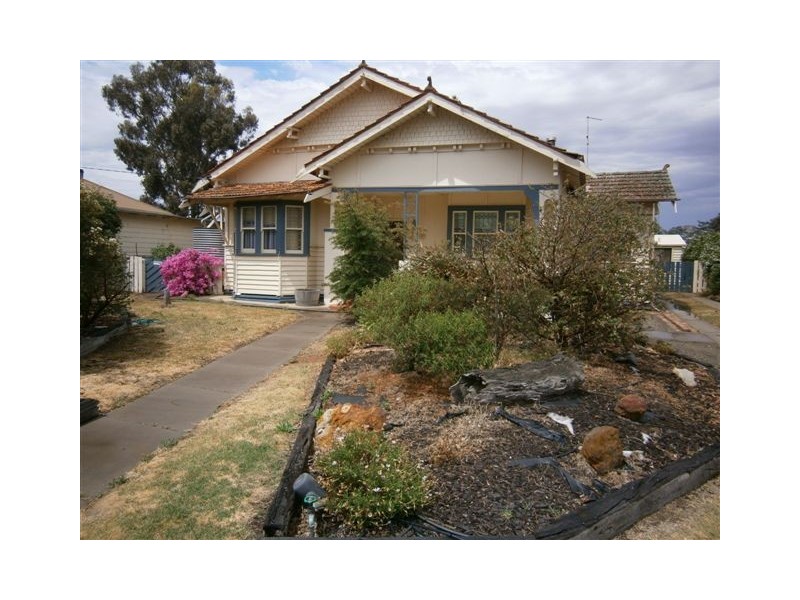 7 Thomas Street, Warracknabeal VIC 3393
