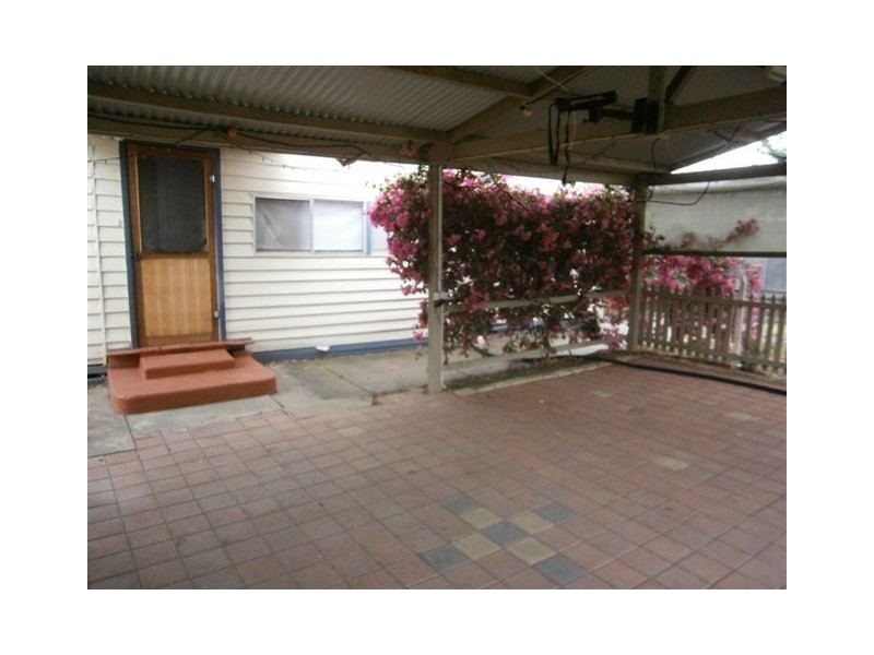 7 Thomas Street, Warracknabeal VIC 3393