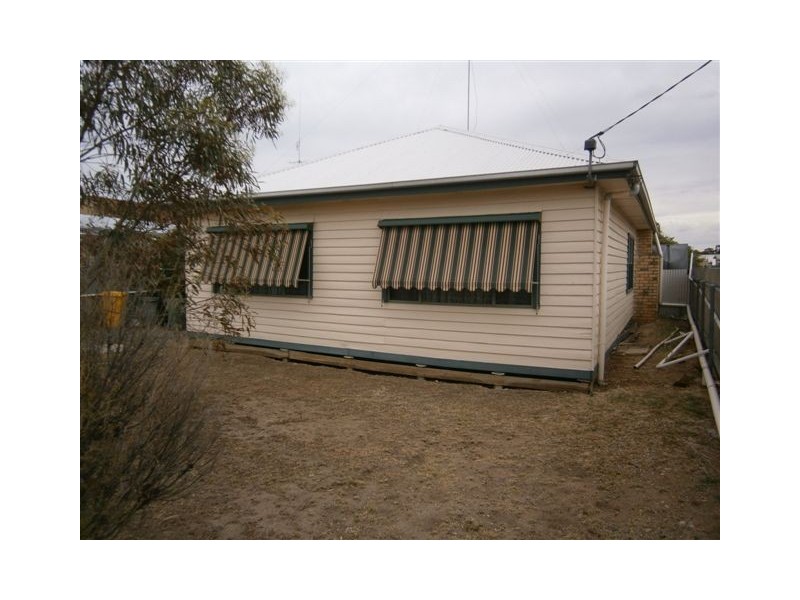 49A Molyneaux Street, Warracknabeal VIC 3393