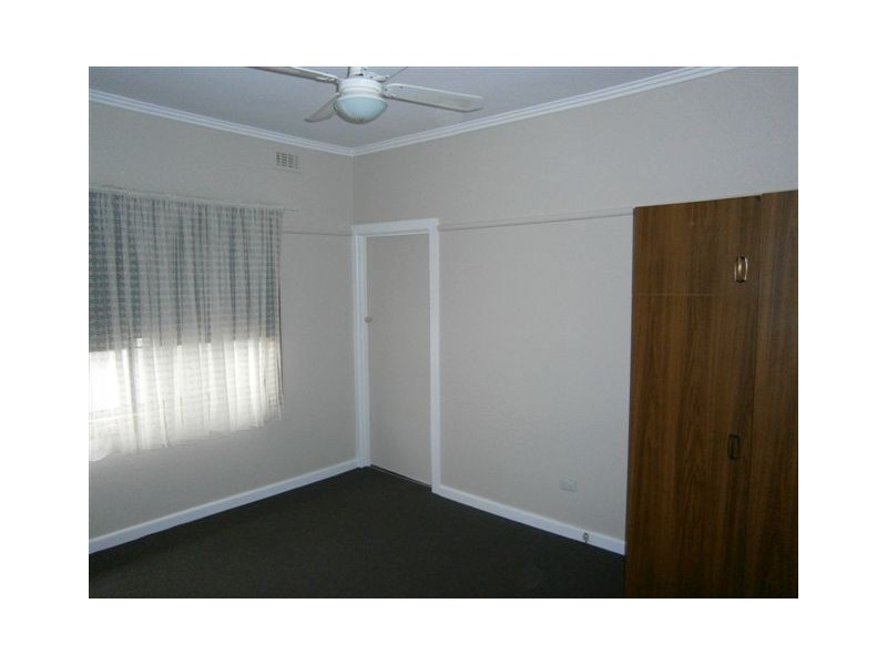 49A Molyneaux Street, Warracknabeal VIC 3393