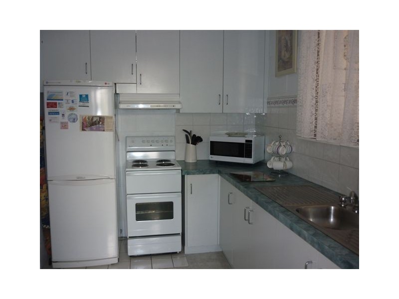 3/4 Livingstone Street, Warracknabeal VIC 3393