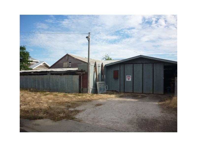 2A Rintoule Street, Nhill VIC 3418