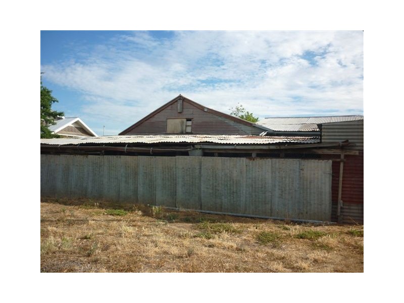 2A Rintoule Street, Nhill VIC 3418