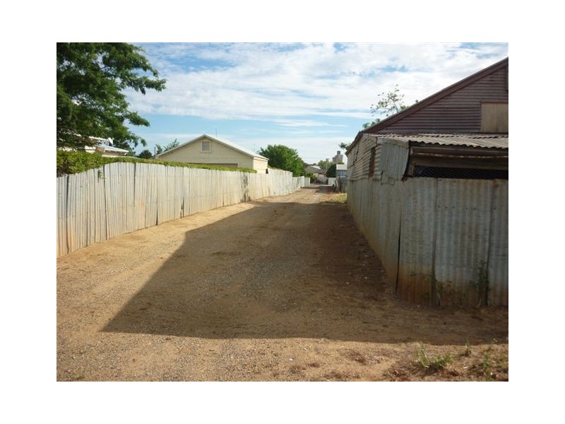 2A Rintoule Street, Nhill VIC 3418