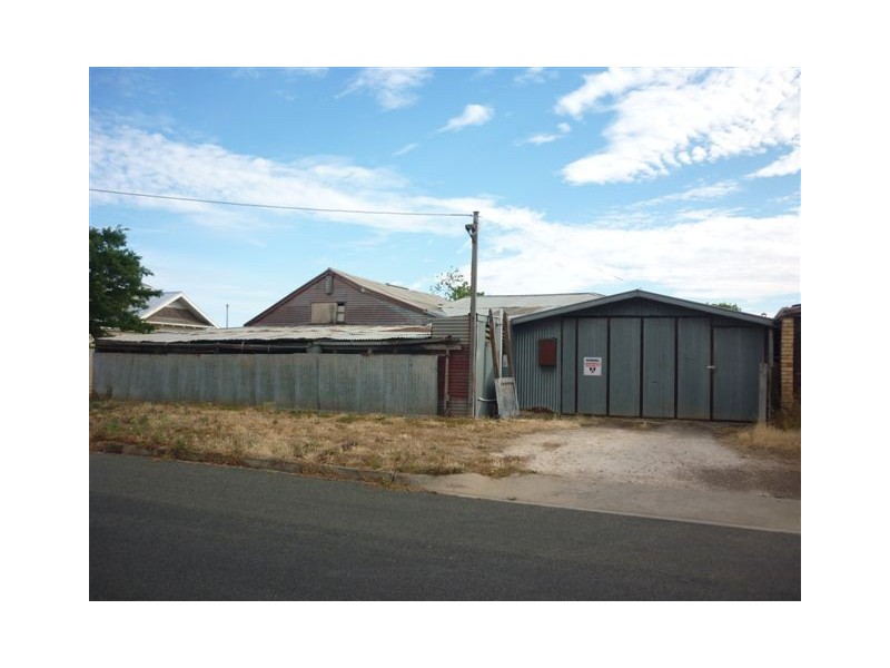 2A Rintoule Street, Nhill VIC 3418