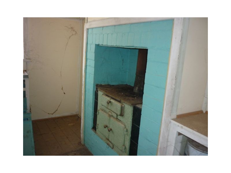 61 Jamouneau Street, Warracknabeal VIC 3393