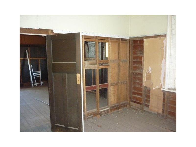 61 Jamouneau Street, Warracknabeal VIC 3393