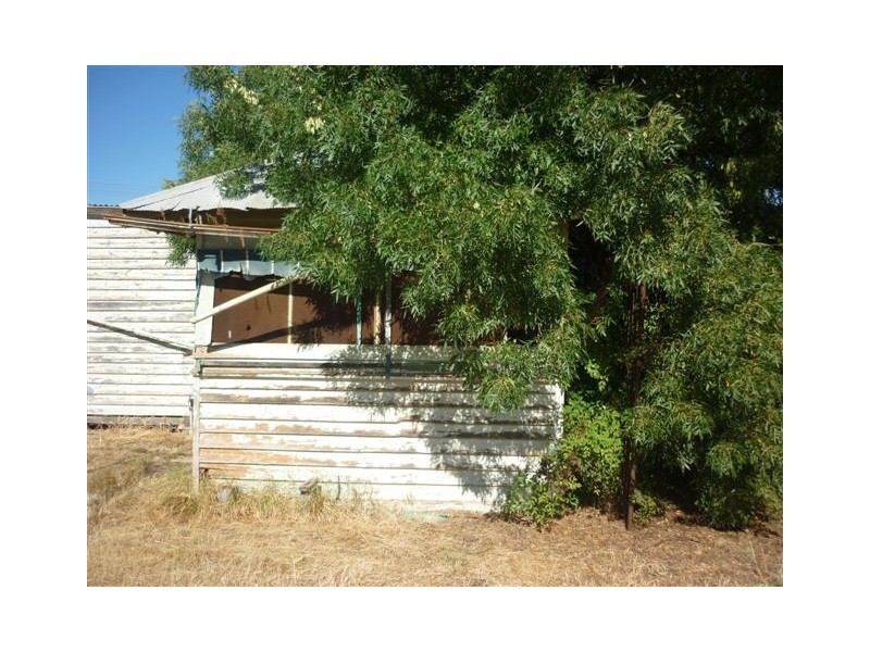 61 Jamouneau Street, Warracknabeal VIC 3393