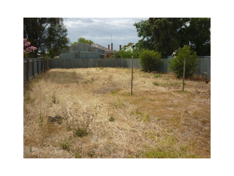 9 Anderson Street, Warracknabeal VIC 3393