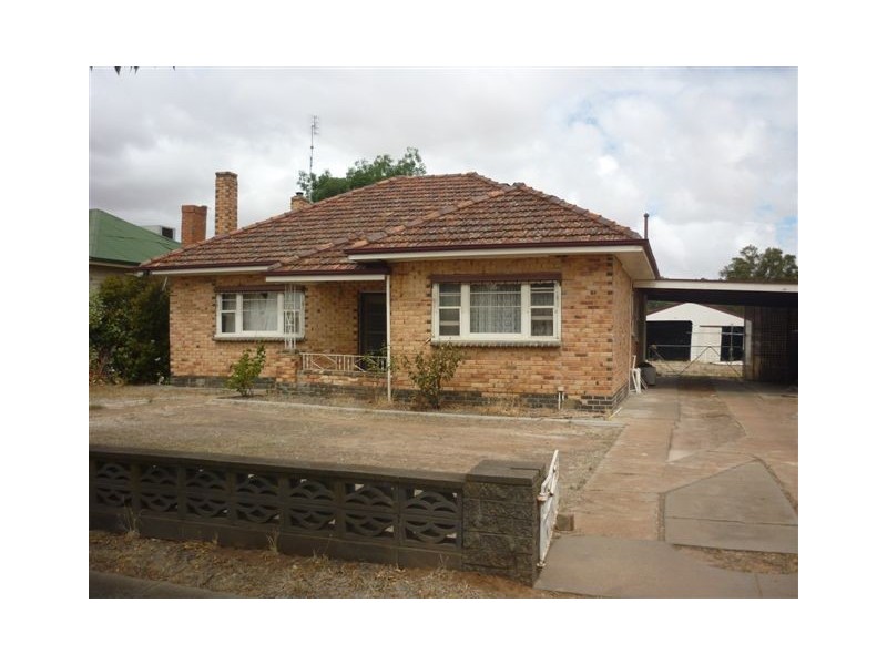 8 Jamouneau Street, Warracknabeal VIC 3393