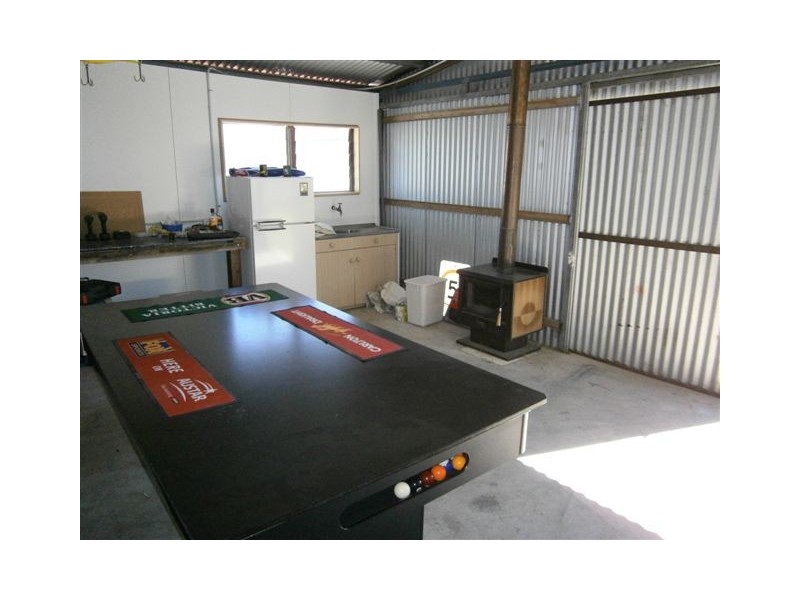 6 Tobruk Avenue, Warracknabeal VIC 3393