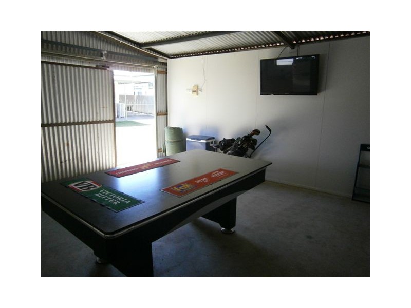6 Tobruk Avenue, Warracknabeal VIC 3393