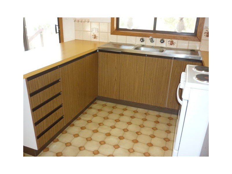 15 Wood Street, Warracknabeal VIC 3393