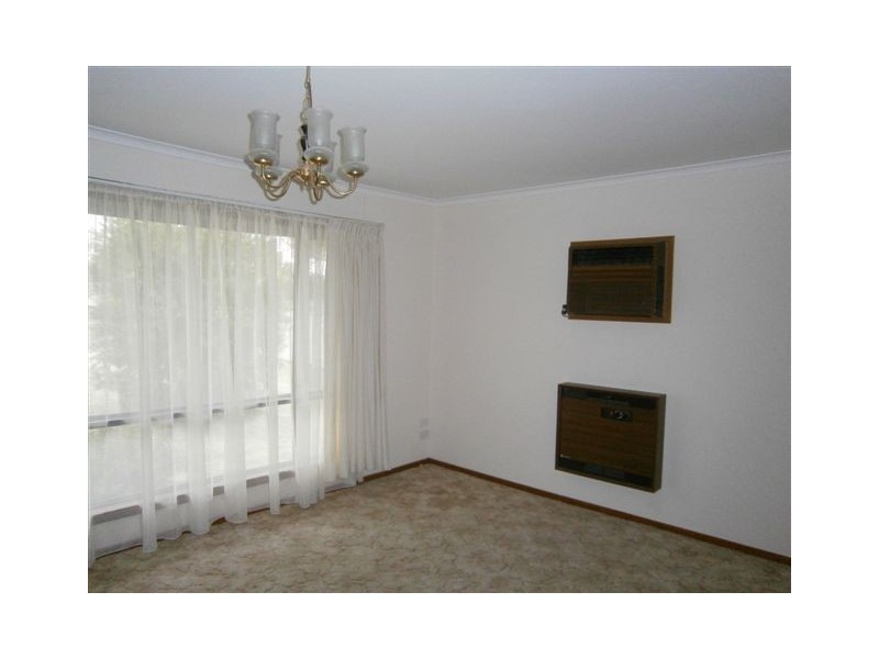 15 Wood Street, Warracknabeal VIC 3393