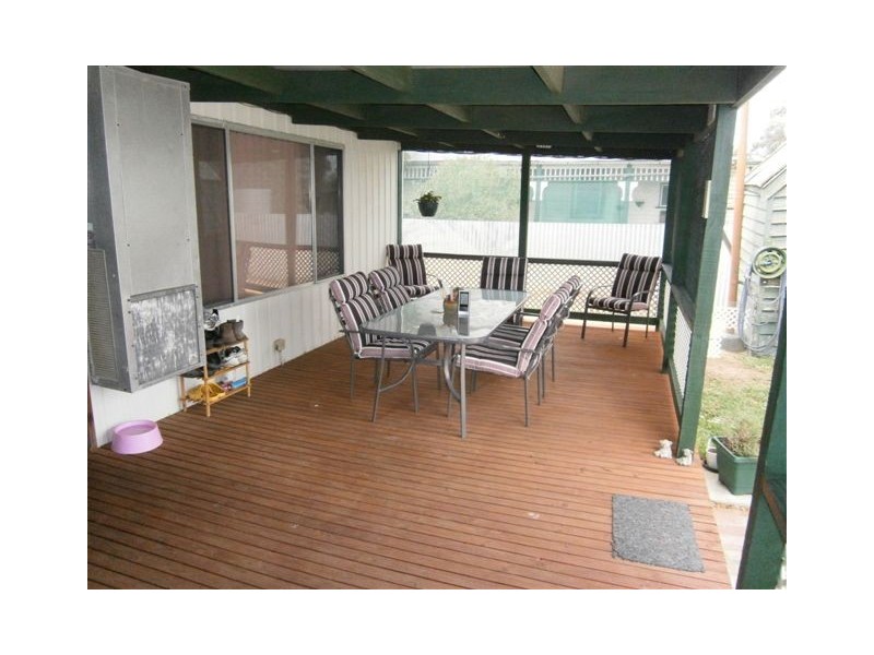 8 Craig Avenue, Warracknabeal VIC 3393