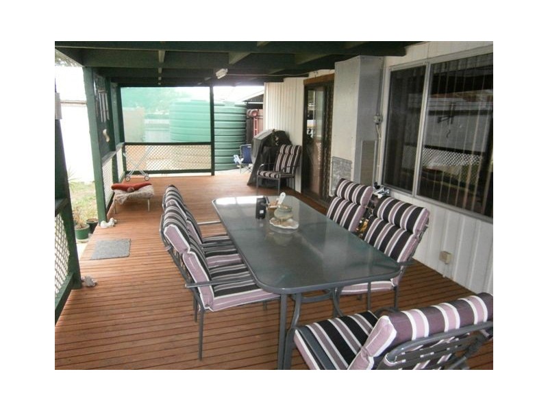 8 Craig Avenue, Warracknabeal VIC 3393