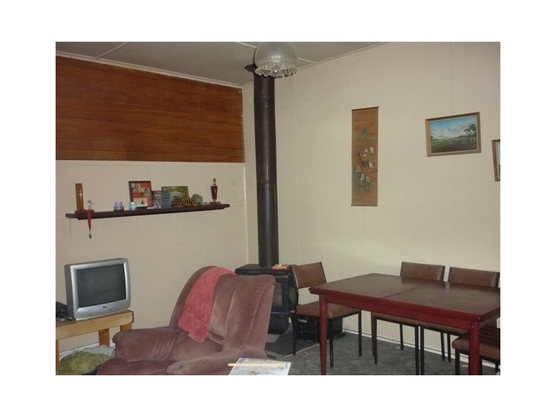 42 Henty Highway, Beulah VIC 3395