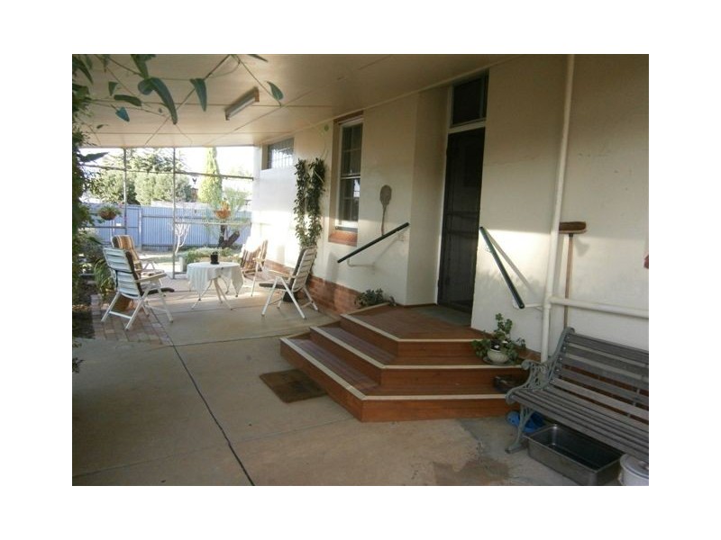 36 Deakin Street, Beulah VIC 3395