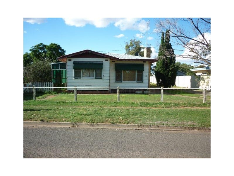 10 Aiitken Ave, Donald VIC 3480